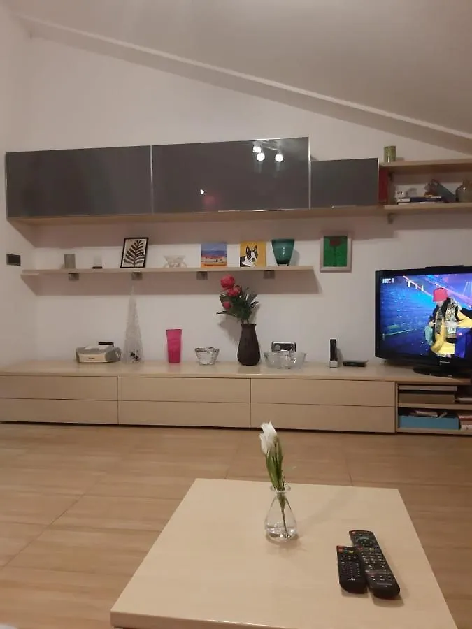 Apartment Charming Sunshine Home Pula